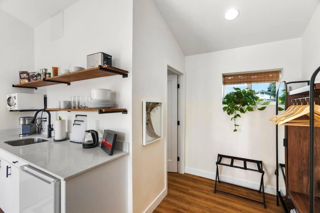 Aawanui Studio Suite.ʻoluʻolu Komo Chandler Luaran gambar